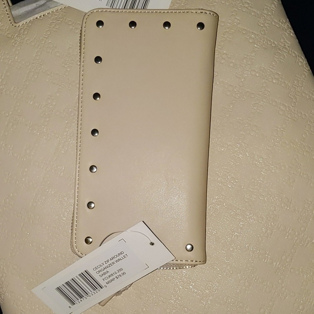 Cecily Wallet - Picture 3 of 3